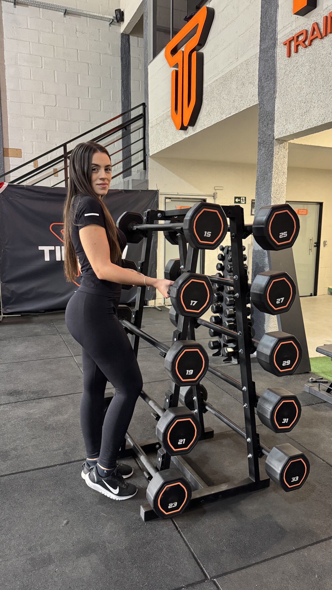 Espaço fitness equipado com produtos Spot Fitness